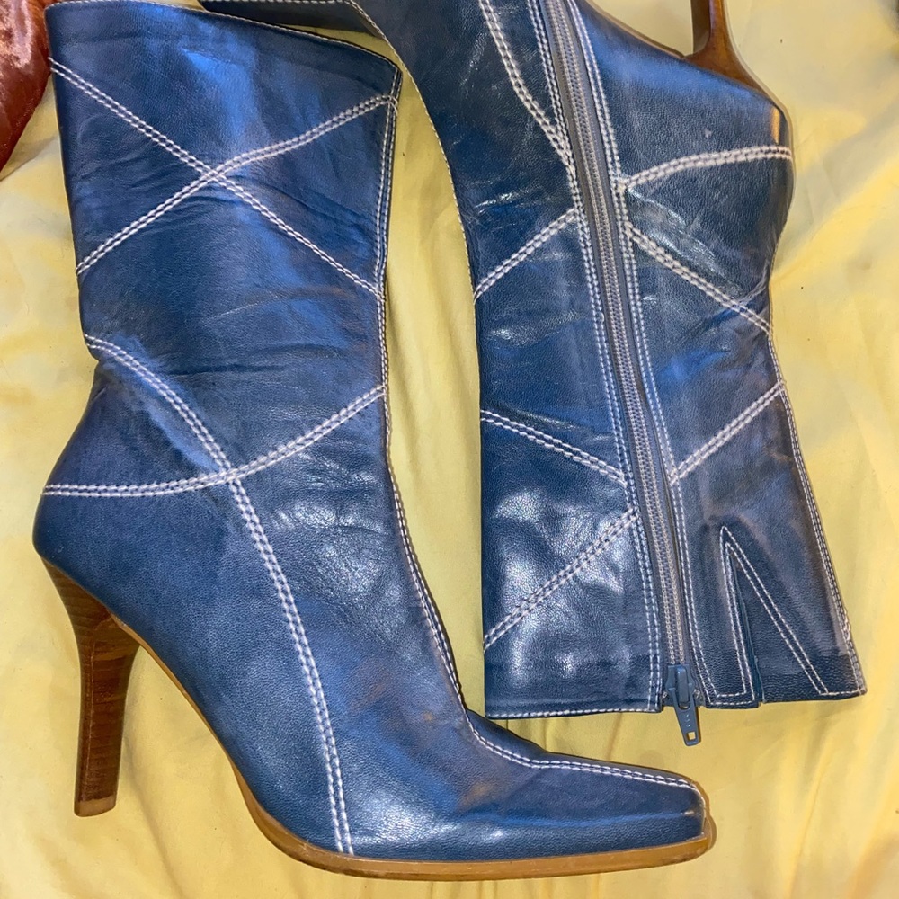 Y2K boots